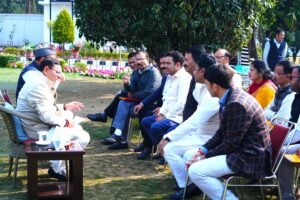 मुख्यमंत्री धामी ने एसएसपी देहरादून को भी शिक्षा निदेशालय में हुई घटना में शामिल दोषियों के खिलाफ नियमानुसार कार्रवाई के निर्देश दिए