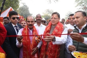 मुख्यमंत्री धामी ने इस मेले को सालभर संचालित करने का संकल्प लेते हुए कहा कि पूर्णागिरि धाम को स्थायी संरचनाओं से सुसज्जित करने का लक्ष्य तय किया गया है