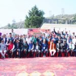 मुख्यमंत्री धामी ने कहा कि अपने पिताजी के साथ रहते हुए उन्होंने सेना के अनुशासन और कर्तव्यनिष्ठा को करीब से देखा है