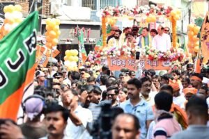 मुख्यमंत्री धामी की चुनावी सभाओं और रोड शो में उमड़ी भारी भीड़ उनकी जनस्वीकार्यता को दर्शाती है