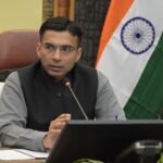 जिलाधिकारी ने महेन्द्र ग्राउंड में कार्यक्रम स्थल की व्यवस्थाएं समय पर पूरी करने के निर्देश दिए