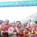 मुख्यमंत्री धामी ने गांव की शत-प्रतिशत “लखपति दीदियों” से मुलाकात कर उनके कार्यों की सराहना की