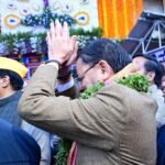 कपाट खुलते ही सीएम धामी ने पीएम मोदी के नाम पहली महाभिषेक पूजा कर सुख, समृद्धि और शांति की कामना की