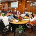 मुख्यमंत्री धामी ने निर्देश दिए कि संस्थान में डिजिटल पांडुलिपि संरक्षण केंद्र, आधुनिक पुस्तकालय, शोध प्रयोगशालाएं, संगोष्ठी केंद्र, ई-लर्निंग सुविधाओं की व्यवस्था भी की जाए। 