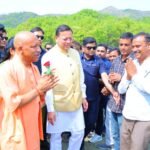 योगी आदित्यनाथ के स्वागत में उमड़ा यमकेश्वर, मुख्यमंत्री धामी संग शिक्षा, खेल और तकनीक को मिली नई उड़ान