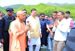 योगी आदित्यनाथ के स्वागत में उमड़ा यमकेश्वर, मुख्यमंत्री धामी संग शिक्षा, खेल और तकनीक को मिली नई उड़ान