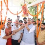 मंत्री गणेश जोशी ने क्षेत्रवासियों की समस्याएं भी सुनीं तथा संबंधित विभागीय अधिकारियों को आवश्यक दिशा-निर्देश दिए