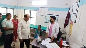 रायपुर सीएचसी में ईसीजी ओपीडी का भी मंत्री ने किया निरीक्षण