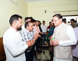 मुख्यमंत्री पुष्कर सिंह धामी ने कहा- जनहित कार्यों में लापरवाही पर तय होगी जिम्मेदारी