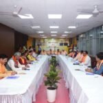 बैठक में संगठन की मजबूती, जनकल्याणकारी योजनाओं को घर-घर पहुंचाने और 2027 चुनाव की तैयारियों पर विस्तार से मंथन हुआ।