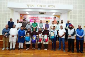 उत्तराखण्ड में आज से नई शिक्षा व्यवस्था लागू,मुख्यमंत्री धामी ने अल्पसंख्यक शिक्षा प्राधिकरण का शुभारंभ कर दिए मान्यता प्रमाण-पत्र