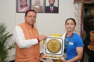 मुख्यमंत्री धामी बोले—उत्तराखंड की बेटियां मेहनत और प्रतिभा के दम पर दुनिया में बना रहीं नई पहचान