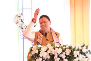 चम्पावत की मातृशक्ति के बीच पहुंचे मुख्यमंत्री धामी, बोले—बेटियों को अवसरों की कमी से पलायन नहीं करने देंगे